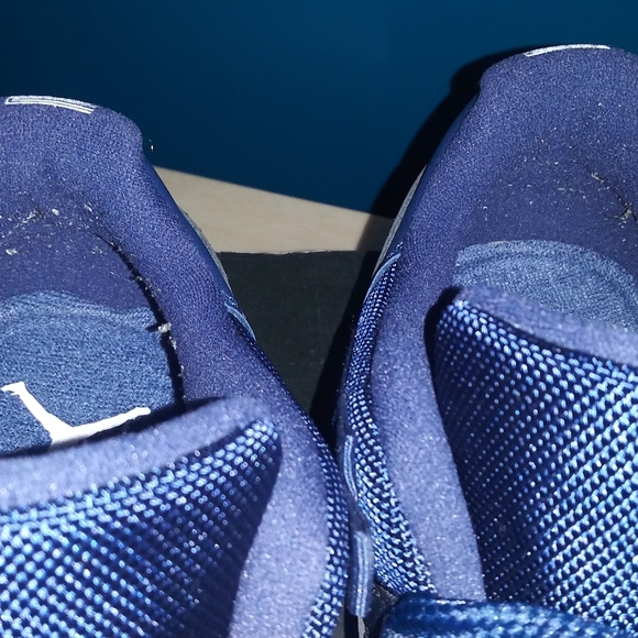 Jordan Retro 11's - Picture 4 of 6